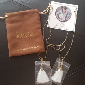 Kevia necklace